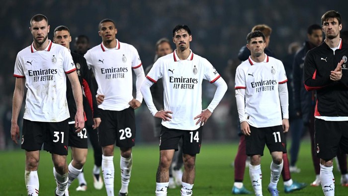TURIN, ITALY - FEBRUARY 22: Players of Milan disappointment the Serie A match between Torino and Milan at Stadio Olimpico di Torino on February 22, 2025 in Turin, Italy. (Photo by Image Photo Agency/Getty Images)