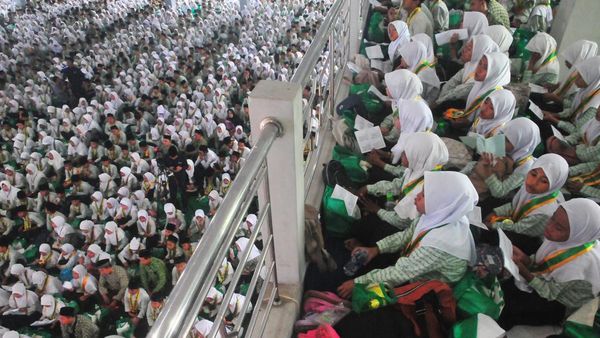 3 Ribu Santri Pecahkan Rekor MURI Pelafalan Huruf Hijaiyah