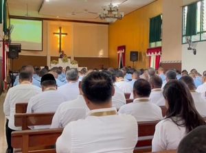 Awali Retret di Akmil Magelang Hari Ini, Kepala Daerah Lakukan Ibadah Awali Retret di Akmil Magelang Hari Ini, Kepala Daerah Lakukan Ibadah