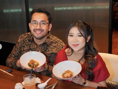 Kiky Saputri Tetap Kulineran Enak Saat Hamil Tua, Intip Momennya!