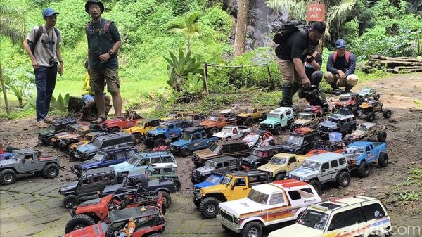 Bermain Mobil RC Sembari Kenalkan Potensi Wisata
