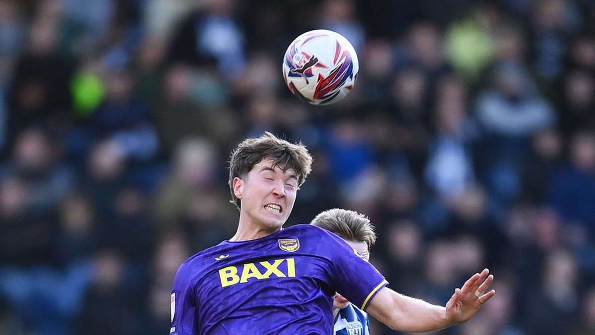 Aksi Ole Romeny di Oxford United. (Foto: Ben Roberts Photo/Getty Images)