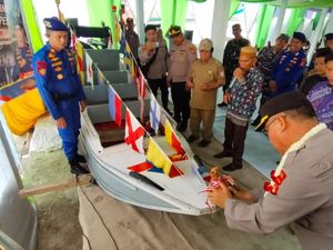 Ambulans Air Polres Banyuasin Maksimalkan Pelayanan Medis Warga di Pesisir Ambulans Air Polres Banyuasin Maksimalkan Pelayanan Medis Warga di Pesisir
