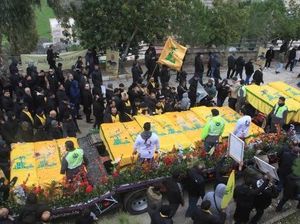 Puluhan Ribu Orang Hadiri Pemakaman Pemimpin Hizbullah Hassan Nasrallah