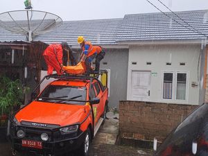 Hendra Tewas Kesetrum Listrik Saat Perbaiki Atap Rumah Warga Bangka