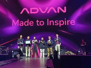 Advan Rilis 8 Produk, Dari Laptop Sampai Smartwatch Advan Rilis 8 Produk, Dari Laptop Sampai Smartwatch