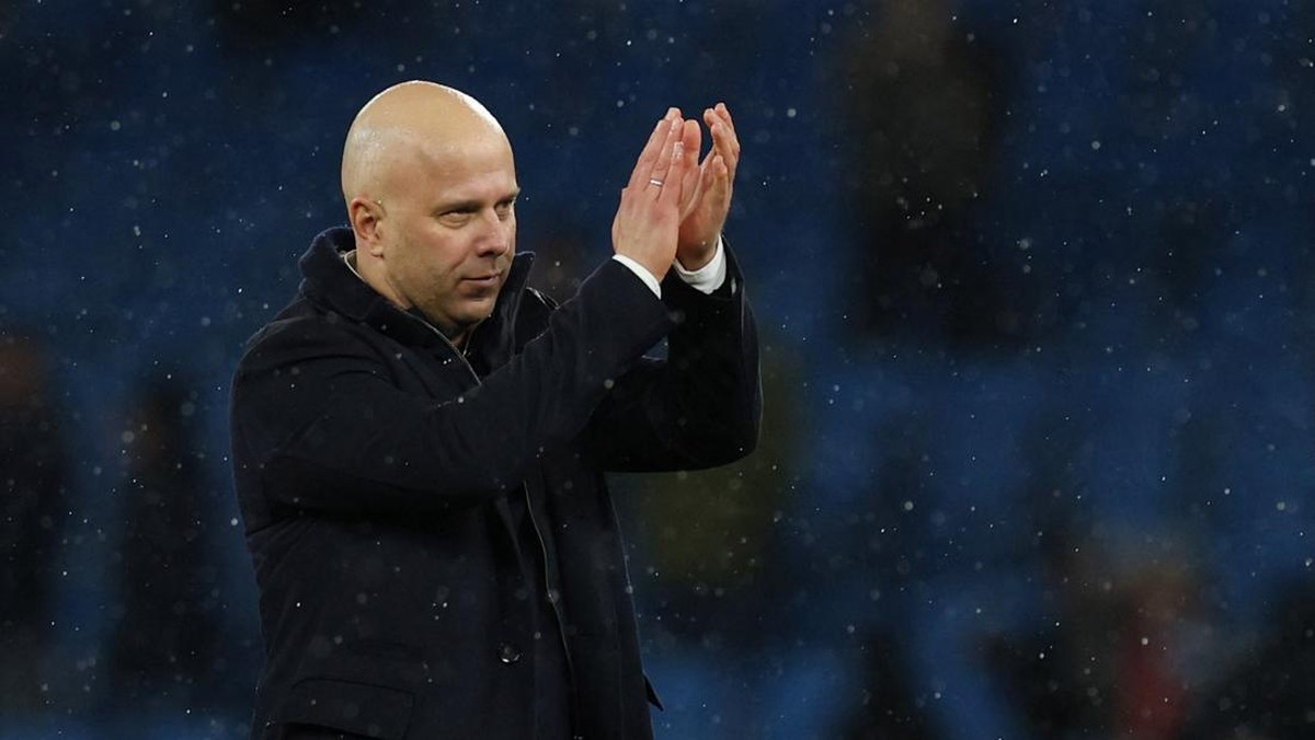 Manajer Liverpool Arne Slot diskors dua pertandingan (Foto: REUTERS/Phil Noble)