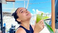 Aurora Ribero Komang Doyan Banget Jus dan Pizza