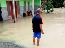 Hujan Deras, Lamongan Sempat Banjir Beberapa Jam Imbas Luapan Sungai