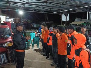 Pendaki Wanita Tersesat di Gunung Bawakaraeng gegara Badai, Tim SAR Evakuasi Pendaki Wanita Tersesat di Gunung Bawakaraeng gegara Badai, Tim SAR Evakuasi