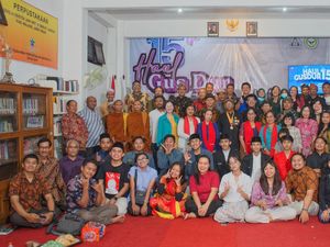 Mengenang Gus Dur dalam Dialog Kebangsaan di GKJW Lawang Mengenang Gus Dur dalam Dialog Kebangsaan di GKJW Lawang