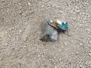 Dosen Undip Ciptakan Robot Serangga, Diproyeksikan Bantu Penyelamatan Korban Bencana Dosen Undip Ciptakan Robot Serangga, Diproyeksikan Bantu Penyelamatan Korban Bencana