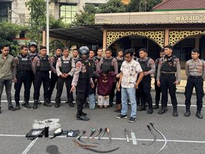 Gangster Masih Marak di Surabaya, Polisi Amankan 3 Remaja Hendak Tawuran Gangster Masih Marak di Surabaya, Polisi Amankan 3 Remaja Hendak Tawuran