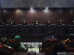 Sengketa Pilkada Belu, MK Tolak Gugatan Taolin-Yulianus Sengketa Pilkada Belu, MK Tolak Gugatan Taolin-Yulianus