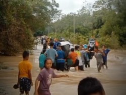 Banjir di OKU Timur, Lahan Perkebunan dan Sawah Terendam