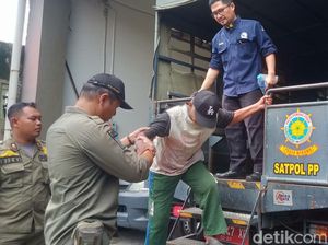 Duh! Kakek 78 Tahun Diciduk Satpol PP Klaten Saat Ngamar Bareng PSK Duh! Kakek 78 Tahun Diciduk Satpol PP Klaten Saat Ngamar Bareng PSK