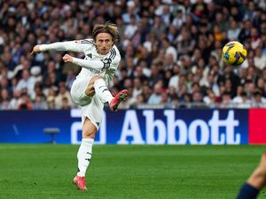 Melihat Lagi Gol Spektakuler Modric di Usia 39 Tahun Melihat Lagi Gol Spektakuler Modric di Usia 39 Tahun