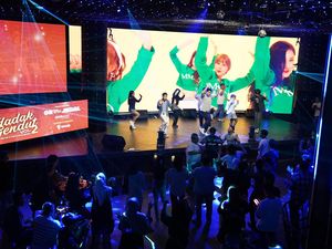 Mendadak Gendut Vol. 2: Tiba-tiba Semua Jago Dance Mendadak Gendut Vol. 2: Tiba-tiba Semua Jago Dance