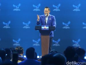Video AHY Puji Persahabatan Prabowo-SBY: Beliau Teladan Bagi Kita Semua Video AHY Puji Persahabatan Prabowo-SBY: Beliau Teladan Bagi Kita Semua