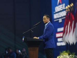 Video: AHY Resmi Jadi Ketum Demokrat Lagi, SBY Ketua Majelis Tinggi Video: AHY Resmi Jadi Ketum Demokrat Lagi, SBY Ketua Majelis Tinggi