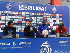 Hujan Deras Gagalkan Arema FC Ungguli PSIS Semarang Hujan Deras Gagalkan Arema FC Ungguli PSIS Semarang