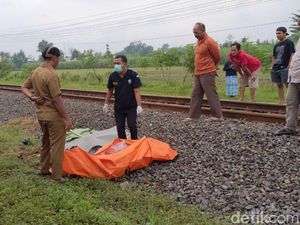 PT KAI Sesalkan Rentetan Insiden Laka Maut di Perlintasan KA Tulungagung PT KAI Sesalkan Rentetan Insiden Laka Maut di Perlintasan KA Tulungagung