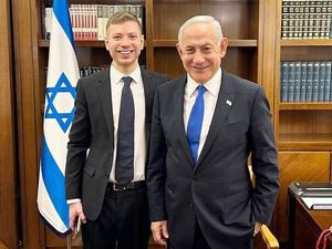 Terungkap, PM Netanyahu Pernah Dipukul Putranya