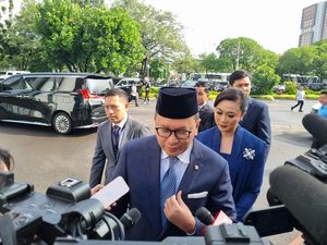 Rosan Respons Kabar Jadi Kepala Badan Pelaksana Danantara Rosan Respons Kabar Jadi Kepala Badan Pelaksana Danantara