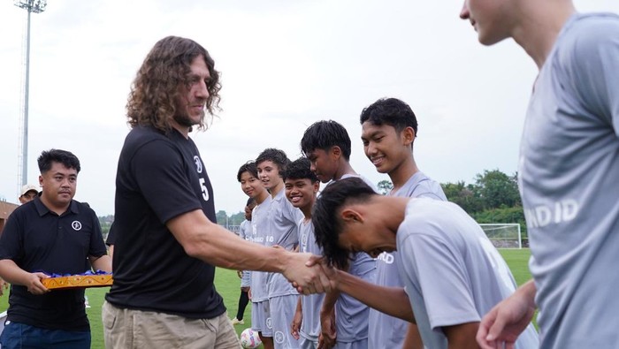 Starbol Indonesia, Carles Puyol Starbol Indonesia, Carles Puyol