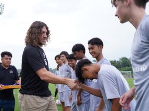 Starbol Indonesia Undang Carles Puyol Amati 11 Pesepakbola Muda
