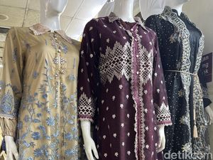 Tren Warna Baju Lebaran 2025, Warna Burgundy Mendominasi di Tanah Abang Tren Warna Baju Lebaran 2025, Warna Burgundy Mendominasi di Tanah Abang