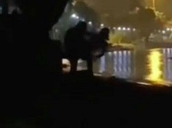 Dikira Dalam Bahaya, Warlok Dapati Turis Wik-wik di Pantai Pattaya