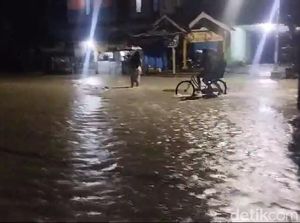 Hujan Semalaman, Sejumlah Desa di Bojonegoro Terendam Banjir