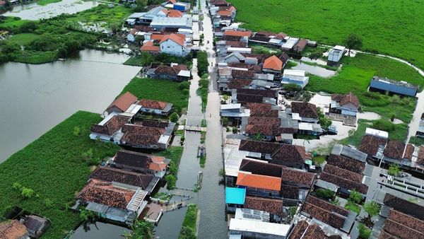 Banjir Merendam Sejumlah wilayah di Sidoarjo