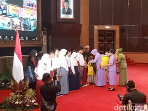 Dharma Pertiwi Gelar Baksos di 1.430 Titik di RI, Pecahkan Rekor Muri Dharma Pertiwi Gelar Baksos di 1.430 Titik di RI, Pecahkan Rekor Muri