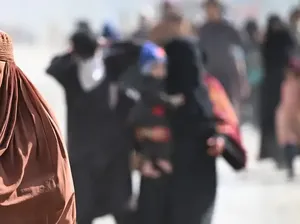 Mengapa Pakistan Mengusir Para Pengungsi Afghanistan? Mengapa Pakistan Mengusir Para Pengungsi Afghanistan?