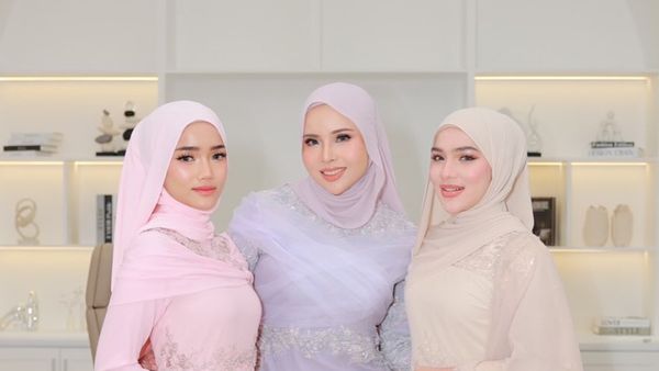 7 Foto Fuji & Davina Karamoy Tampil Beda Dengan Hijab Warna Pastel, Memukau!