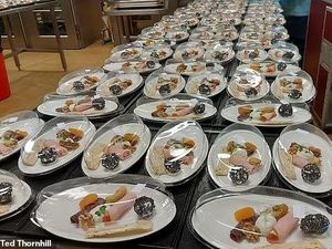 Ini Dapur Maskapai Terbaik di Dunia, Produksi 200 Ribu Makanan Sehari