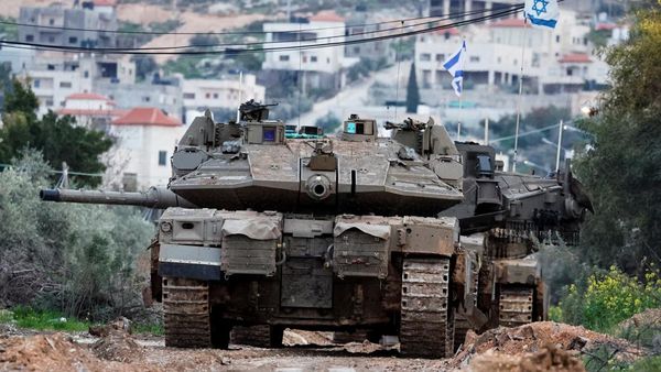 Israel Kerahkan Tank ke Tepi Barat, Begini Penampakannya