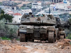 Israel Kerahkan Tank ke Tepi Barat, Begini Penampakannya Israel Kerahkan Tank ke Tepi Barat, Begini Penampakannya