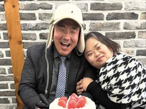 Aktris Down Syndrome Pertama Korea Umumkan Rencana Pernikahan Tahun Ini Aktris Down Syndrome Pertama Korea Umumkan Rencana Pernikahan Tahun Ini