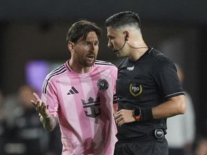 Messi Marah-marah ke Wasit, Ahli Pembaca Gerak Bibir Turun Tangan