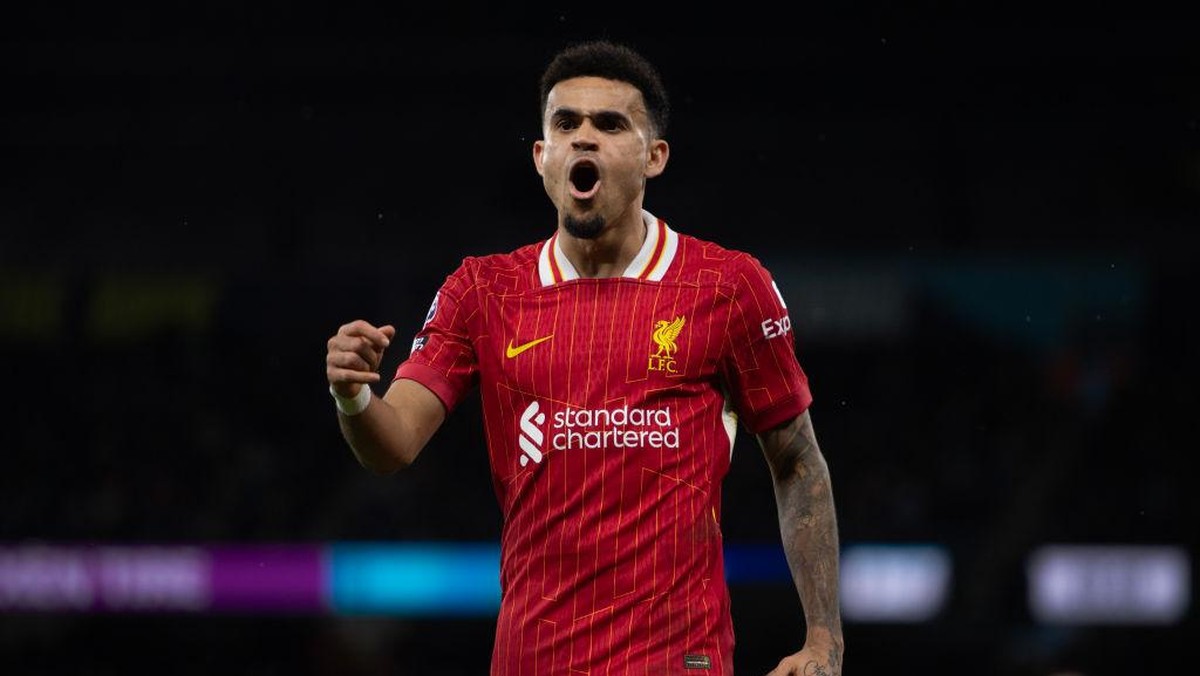 Winger Liverpool Luis Diaz dan winger Manchester United Marcus Rashford dikabarkan masuk radar Barcelona (Foto: Visionhaus/Getty Images/Visionhaus)