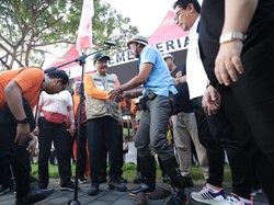 Pimpin Kerja Bakti Massal di Bali, Gus Ipul: Masa Kalah Sama Sampah