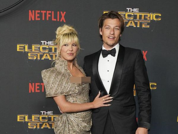 7 Gaya Glamor Millie Bobby Brown di Premiere Film Terbaru, Mesra dengan Suami