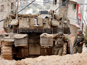 Israel Kerahkan Tank, Warga Tepi Barat Khawatir Dibersihkan Seperti Gaza Israel Kerahkan Tank, Warga Tepi Barat Khawatir Dibersihkan Seperti Gaza