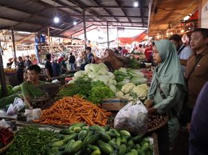Wabup Bogor Sidak ke Pasar Leuwiliang, Cek Harga Sembako Jelang Ramadan