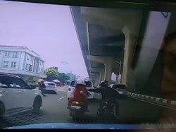 Video: Viral Wanita Jadi Korban Jambret di Tengah Keramaian Lalin Kelapa Gading