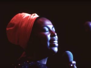 Video: Penyanyi Roberta Flack dalam Kenangan Video: Penyanyi Roberta Flack dalam Kenangan