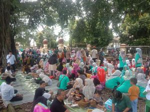 Gelar Munggahan Sambut Ramadan, Warga Padati Alun-alun Menes Pandeglang